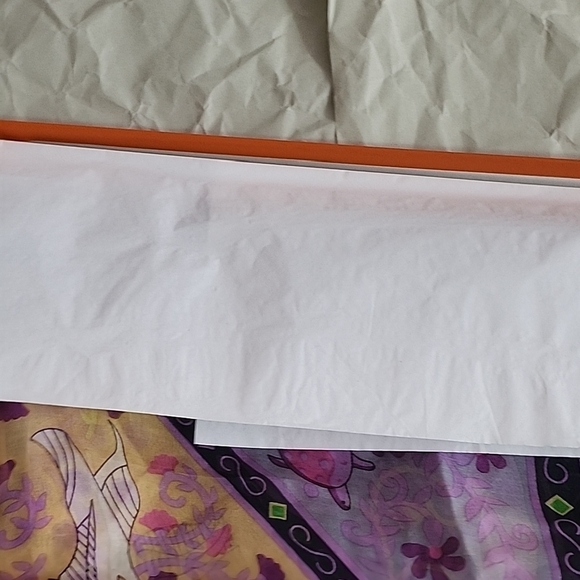 💓 Hermes Purple and Lavender Patterned Scarf - Picture 15 of 17